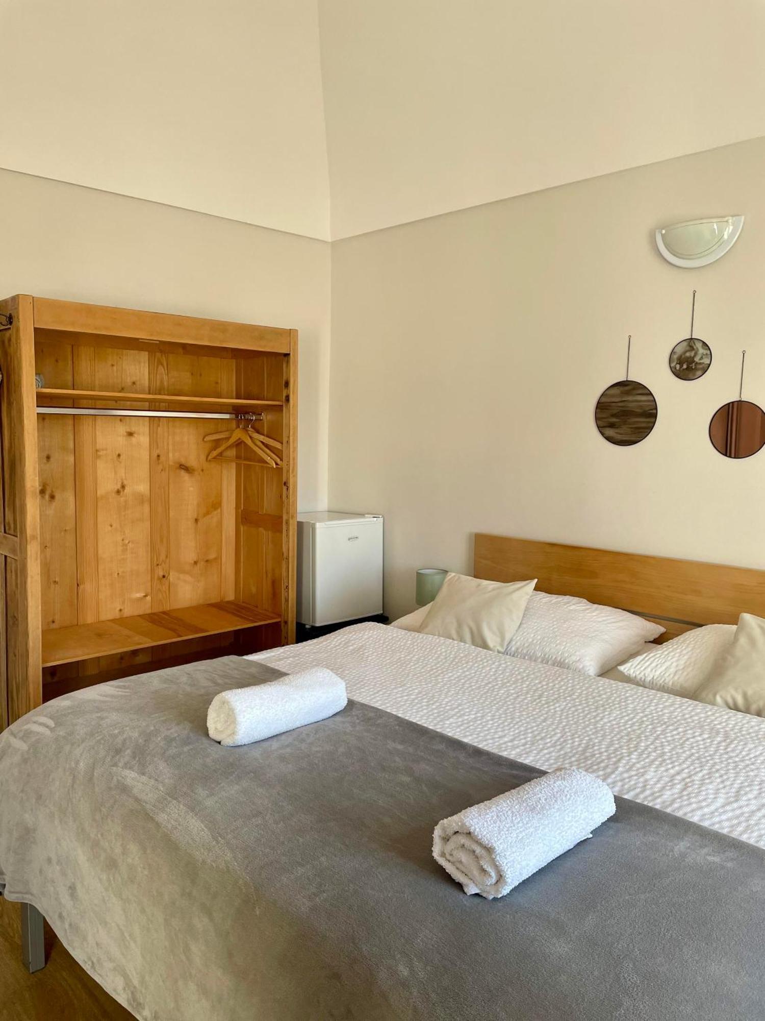 Bed & Breakfast Hugo Plesivec Екстериор снимка